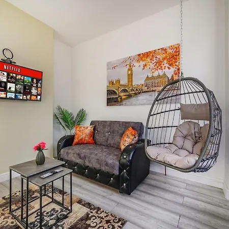 75Cr - Stylish 4-Bedroom House In Holbeck Apartment *