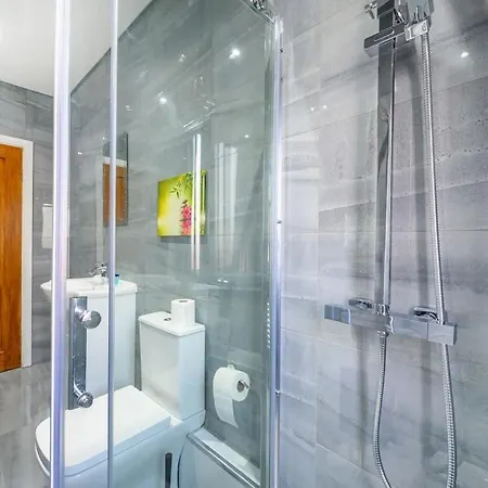 75Cr - Stylish 4-Bedroom House In Holbeck Apartment Leeds (West Yorkshire)