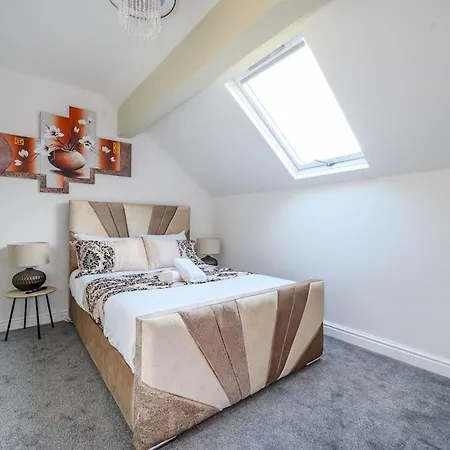 75Cr - Stylish 4-Bedroom House In Holbeck Apartment Leeds (West Yorkshire)