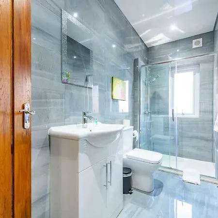 75Cr - Stylish 4-Bedroom House In Holbeck Apartment Leeds (West Yorkshire)