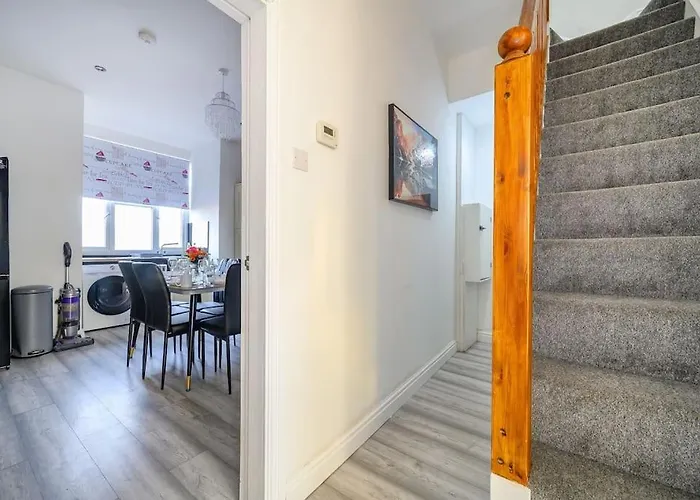 -75cr- Setup For Your Relaxed And Amazing Leeds (West Yorkshire)