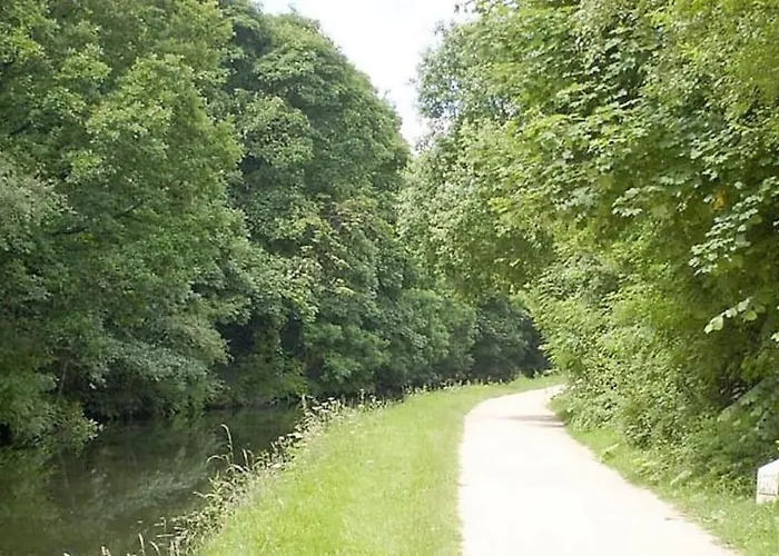 -75cr- Setup For Your Relaxed And Amazing Leeds (West Yorkshire)